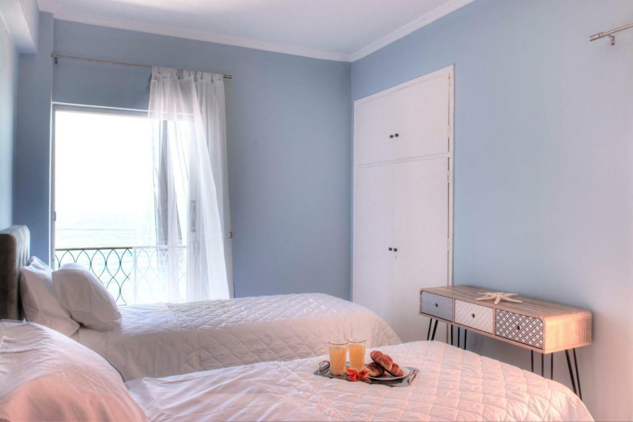 T8 Apartment On The Beach Benitses  Exterior photo